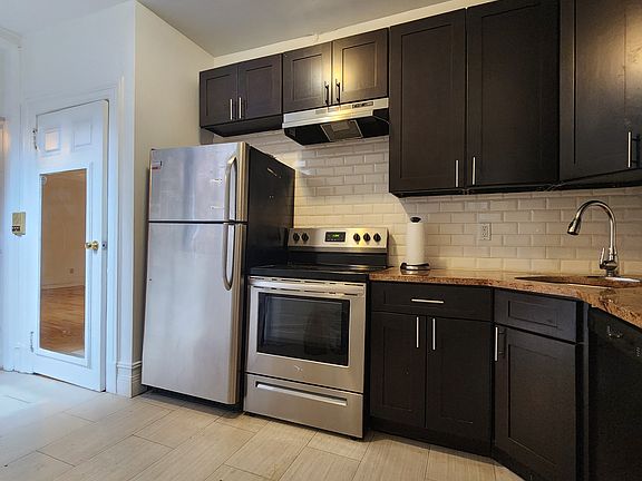3rd image of 107 E 35th St APT 3B