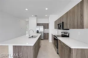 3 bed, 2.0 bath, 1630 sqft, $2,100 — Photo 4