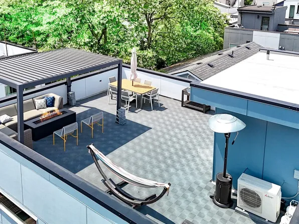 1709 NW 64th Street, Seattle, WA 98107