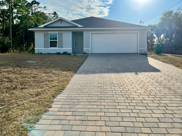 5029 S Rosebud Cir, Labelle, FL 33935