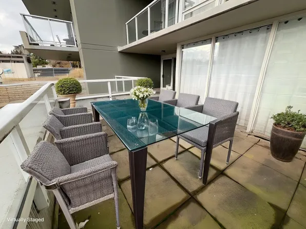 39 6th St #506, New Westminster, BC V3L 0B3