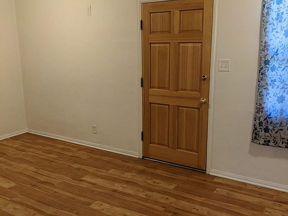 4th image of 1200 N Kenwood St