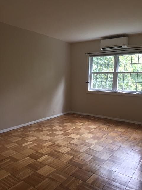 1st image of 1554 Mount Eagle Pl