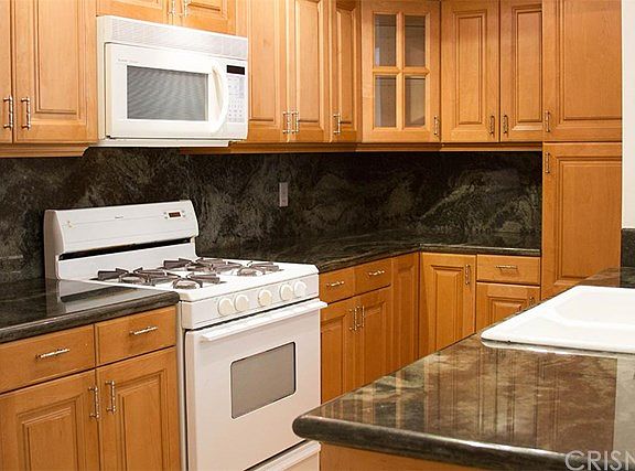 4th image of 2700 Cahuenga Blvd E APT 4122