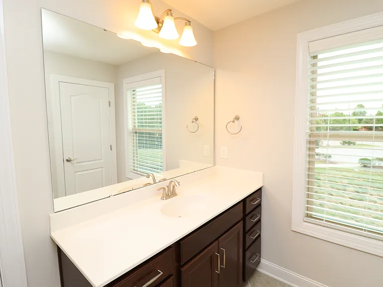 410 Boscawen Ln — Photo 27