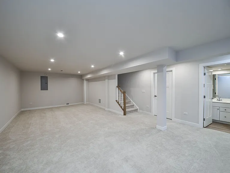 328 Carole St — Photo 17