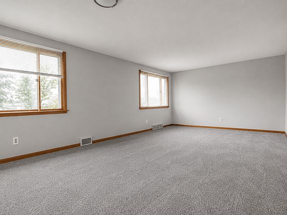 4th image of 244 Westgate Rd Floor 2