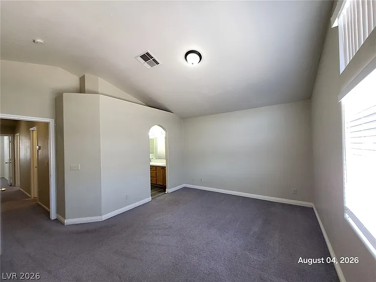 8236 W Rochelle Ave — Photo 12
