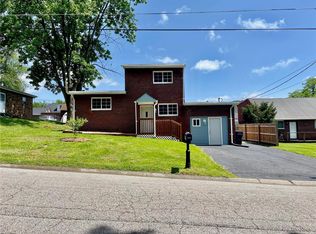 12 Gerri Ann Dr, Belleville, IL 62220