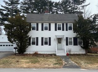 7 Weymouth St, Saco, ME 04072