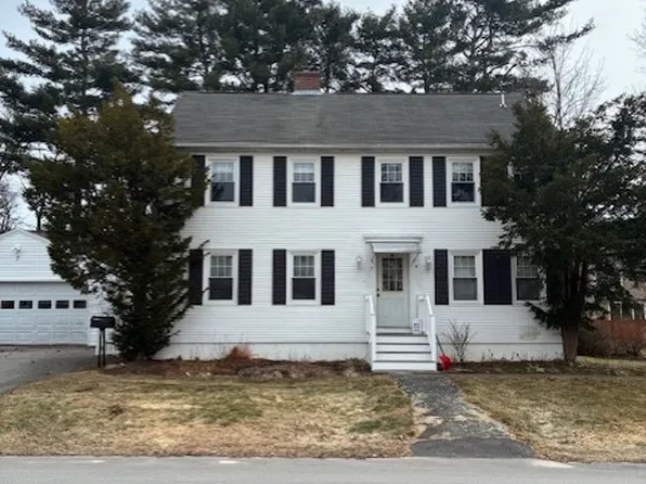 7 Weymouth St, Saco, ME 04072