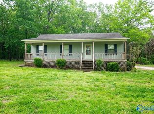 246 Sample Rd, Hartselle, AL 35640