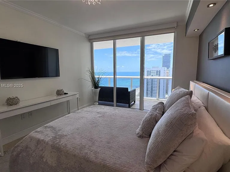 1830 S Ocean Dr #2204 — Photo 14