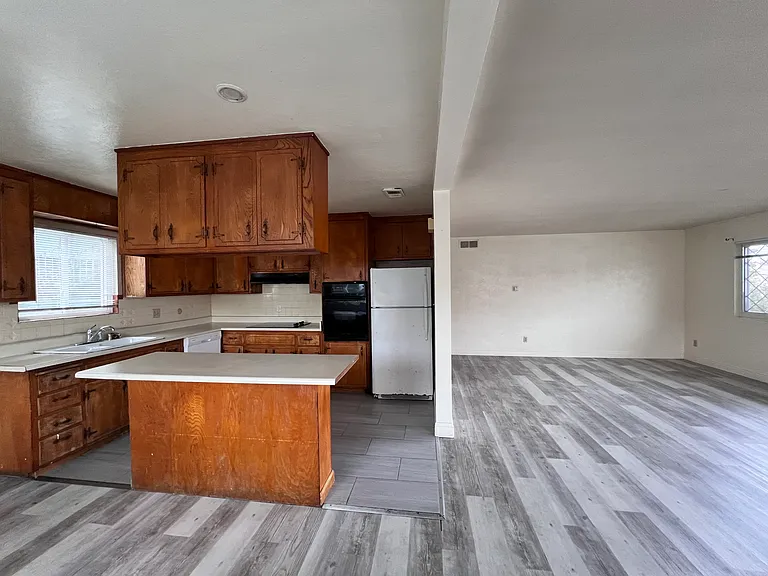 9031 Hillside St #A — Photo 11