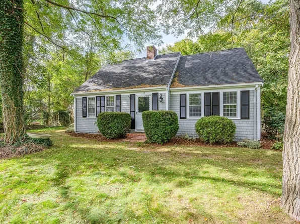 19 Union St, Yarmouth Port, MA 02675