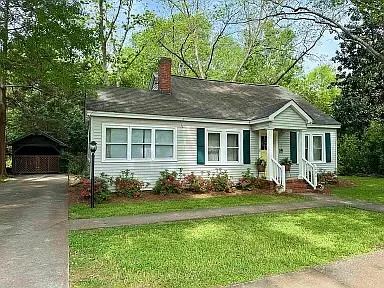 204 N Walnut St — Photo 3