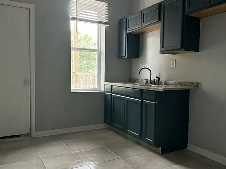 2614 Virginia Ave #3 — Photo 3