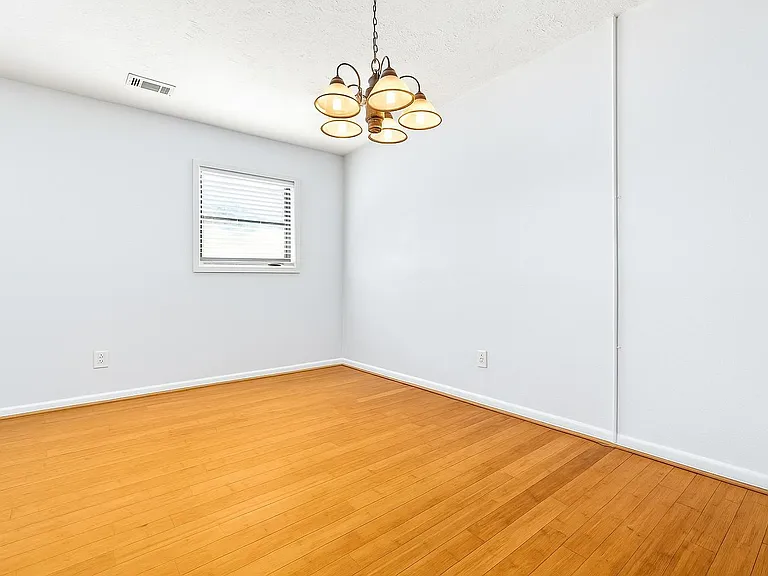 Unit Photo