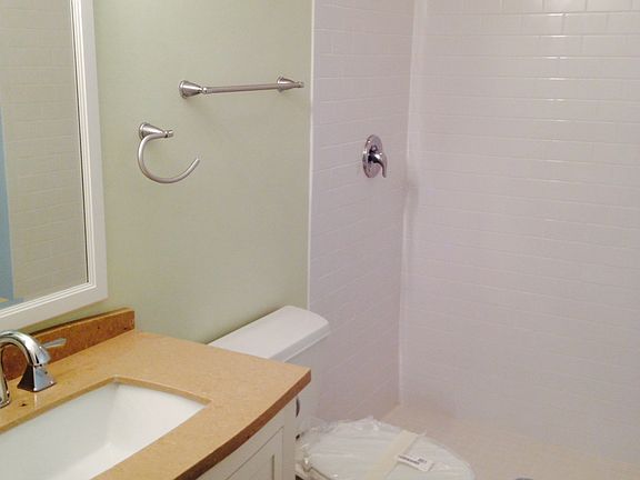 Guest Bath of sister house