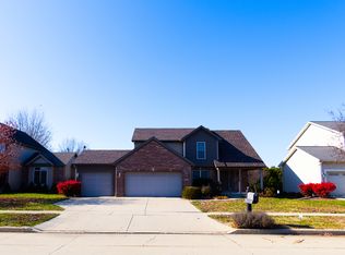 1307 Longford Ln, Bloomington, IL 61704