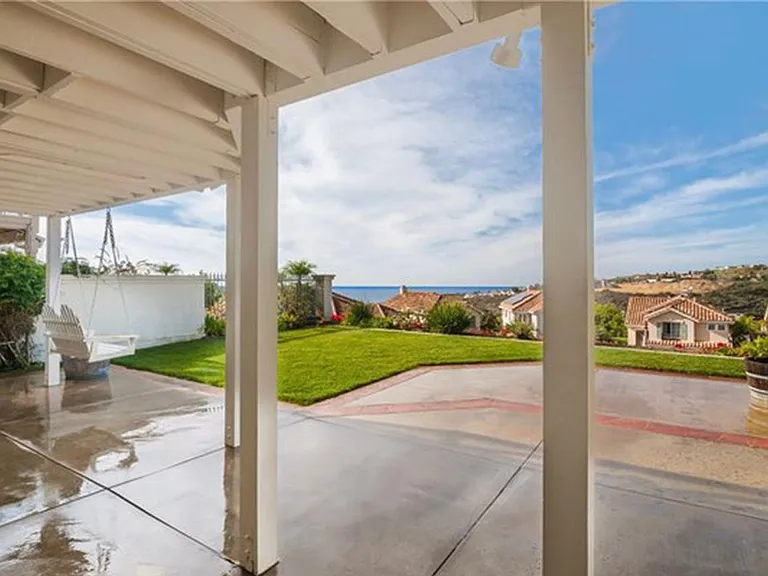 77 San Raphael — Photo 30
