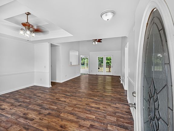 2nd image of 105 Carrie Mae Cir