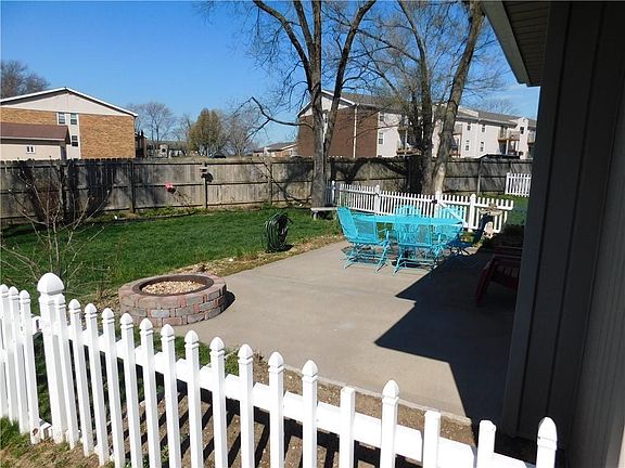 5th image of 111 Heatherton Ct