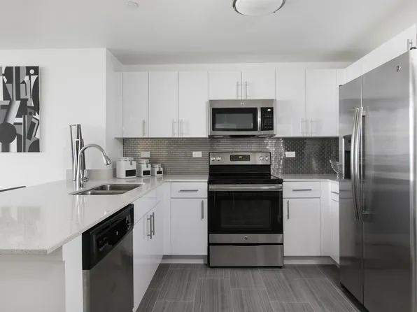 1776 Polk St APT 1405, Hollywood, FL 33020