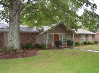 378 Mapleview Rd, West Point, MS 39773