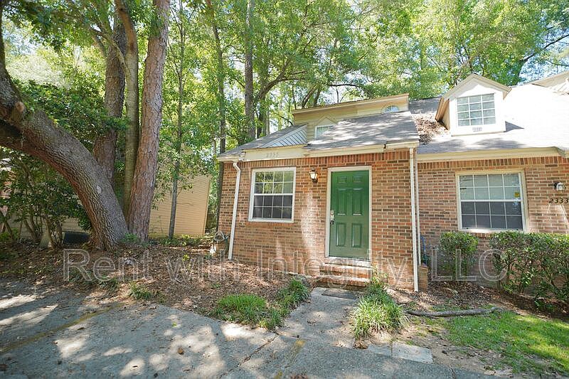 1st image of 2335 Parrot Ln