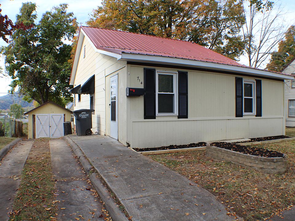 1st image of 714 Myrtle St