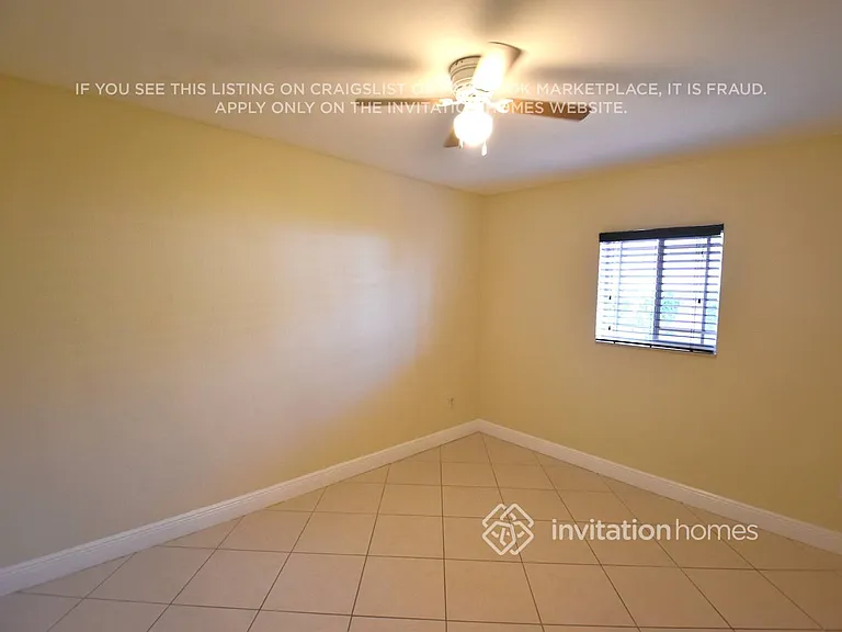 623 W 63rd Dr — Photo 6