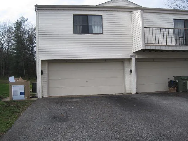 1004 Crimson Tree Way #A — Photo 23