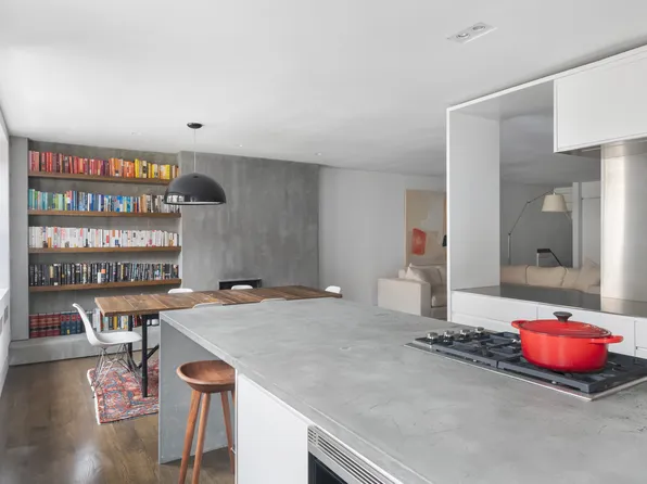 250 West 15th Street image 4 of 12