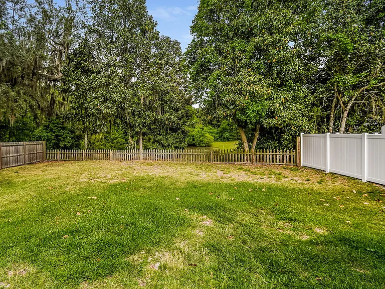 2908 Majestic Oaks Ln — Photo 16