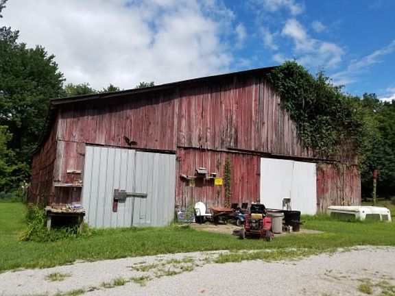 2nd image of 301 W Union St