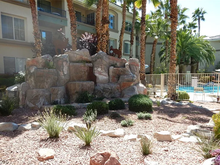 7131 S Durango Dr #203 — Photo 32