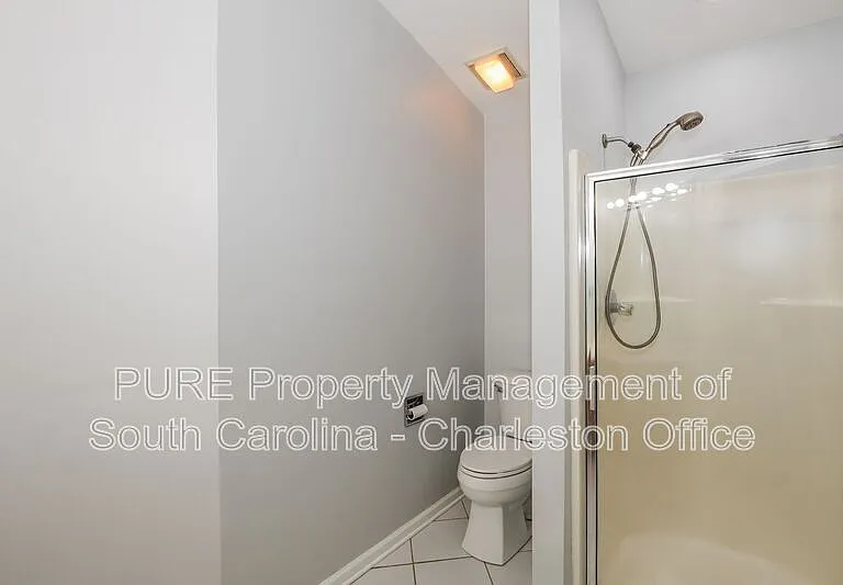 208 Pipers Ln #208 — Photo 18