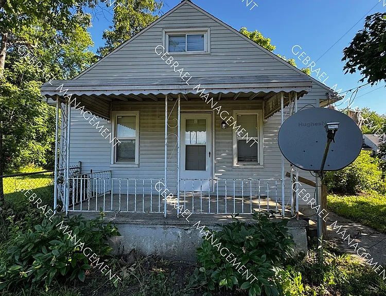 2131 Ohio Ave — Photo 1