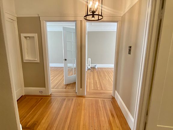 2nd image of 2395 Pacific Ave #306