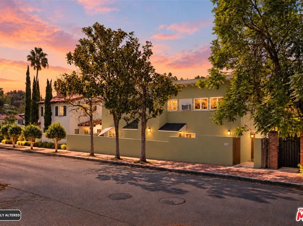 3107 Hollycrest Dr, Los Angeles, CA 90068
