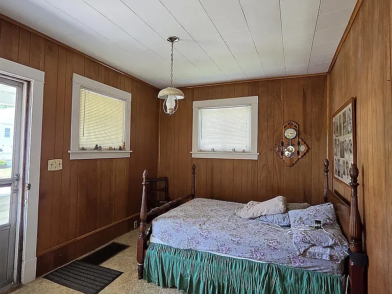 39 Arnold St — Photo 21