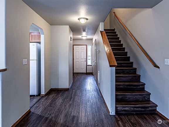 3rd image of 16601 53rd Avenue Ct E