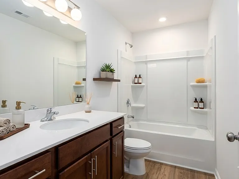 1215 Nesters Store Pl SW — Photo 2