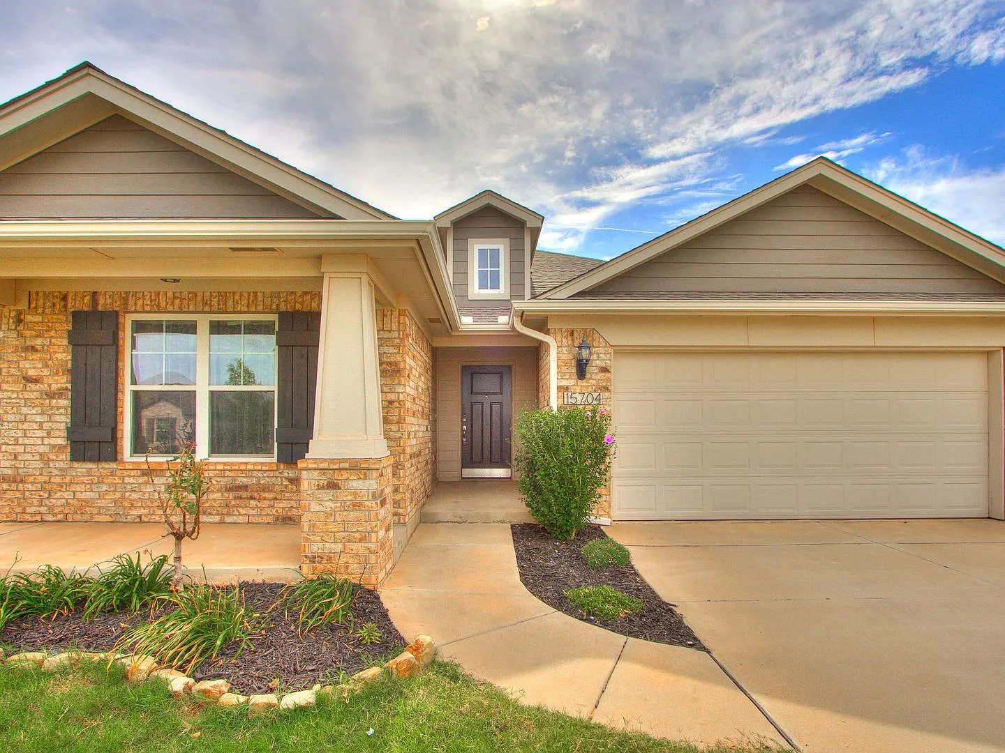 Beautiful 4 Bed 3 Bath in Deer Creek Schools — Photo 2