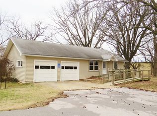 5211 S Campbell Ave, Springfield, MO 65810