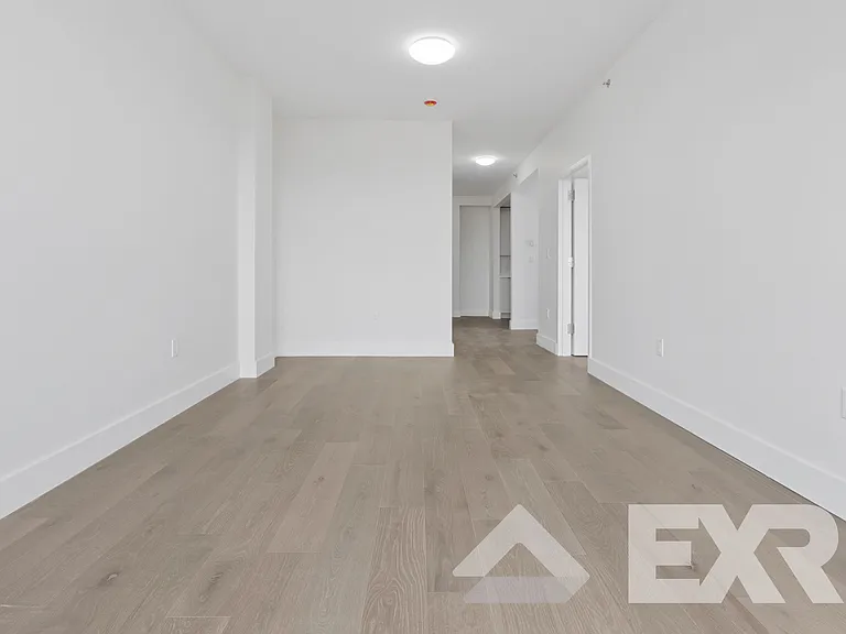 48 Somers St #302 — Photo 22