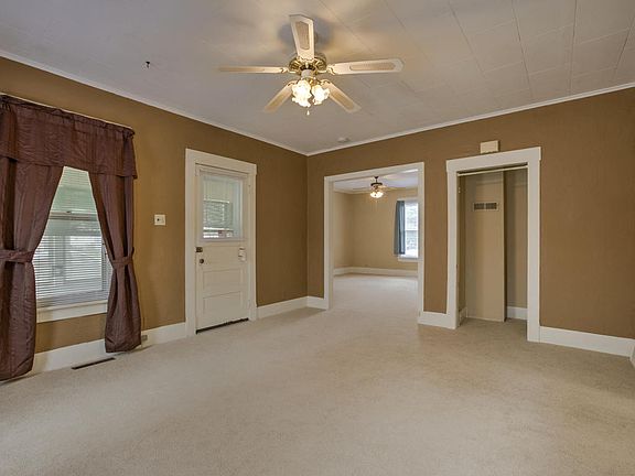 4th image of 3608 Avenue D