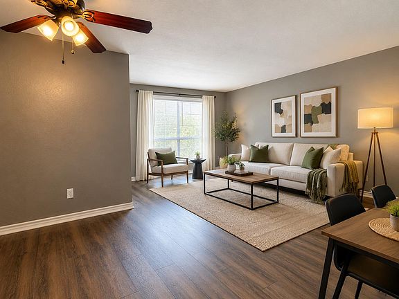 2nd image of 100 Uhland Rd APT 1