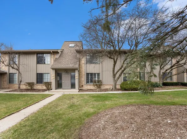 1857 Meadow Dale Ct Building 36, Rochester, MI 48309